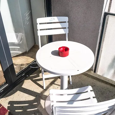 Modern, Fully Equipped Apartment, Ideal For Messe Fair