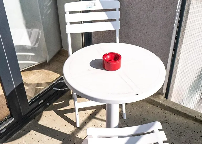 Modern, Fully Equipped Apartment, Ideal For Messe Fair